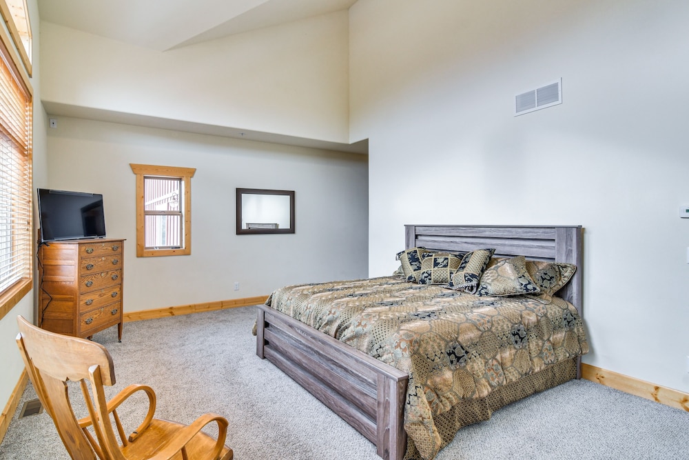 House (4 Bedrooms) photo 1