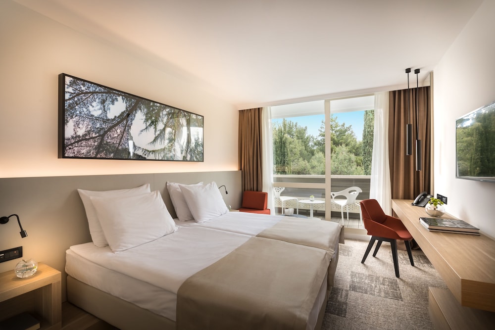 Junior Suite, Balcony - Photo 4