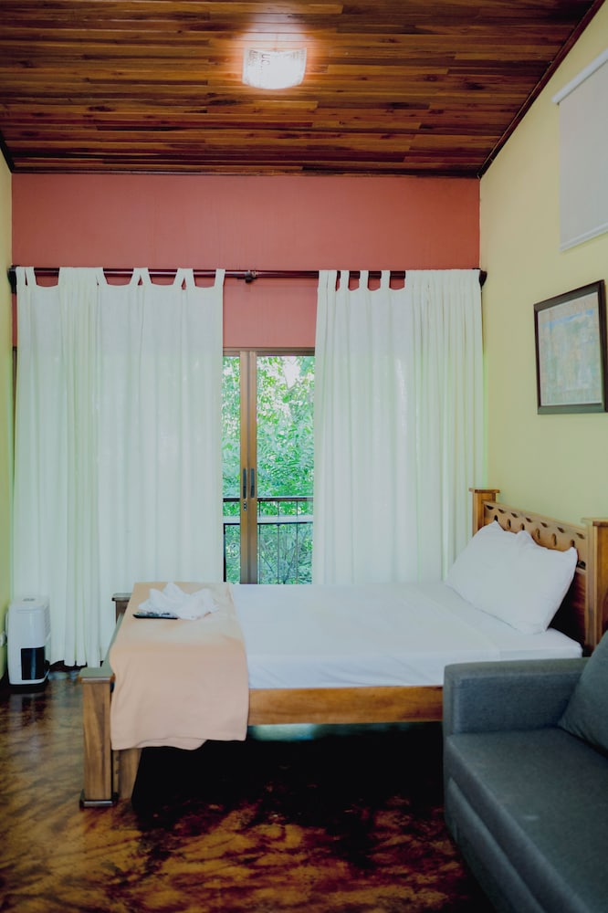 Standard Cabin, Mountain View