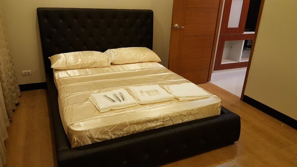 Premier Condo, 1 Bedroom, Non Smoking, City View photo 3