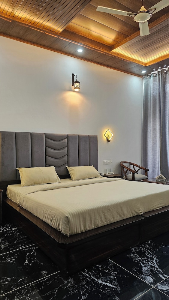 Deluxe Room, Balcony, Valley View photo 2