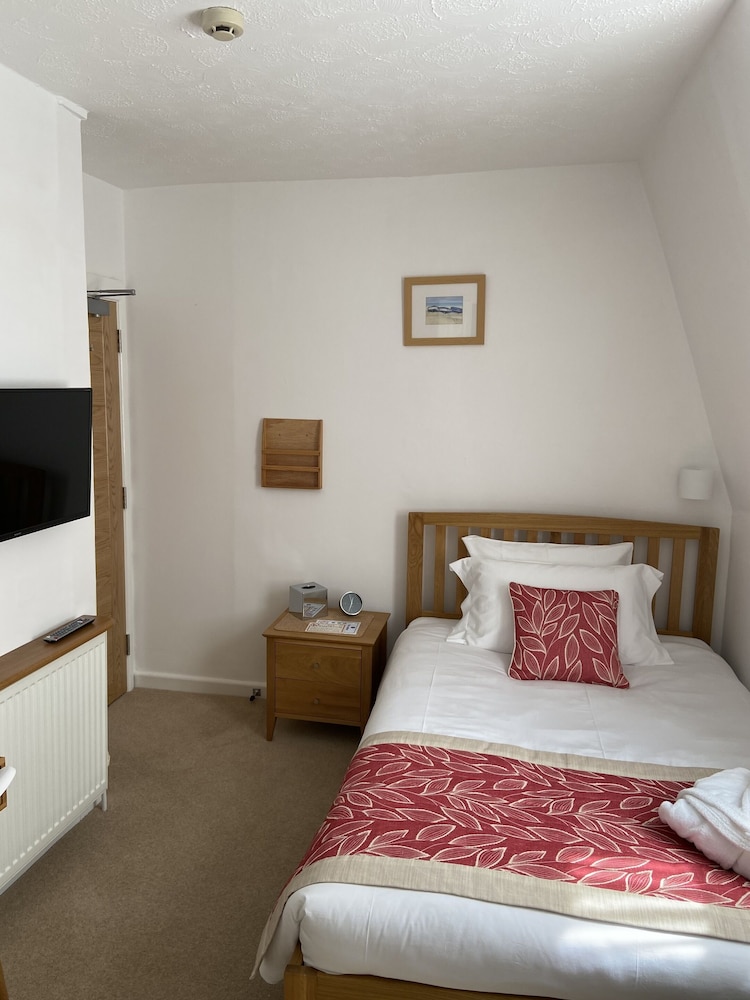 Superior Single Room, Ensuite (Room 5)