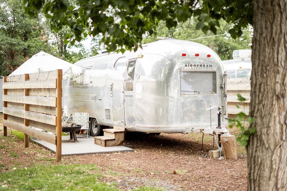 Mobile Home photo 1
