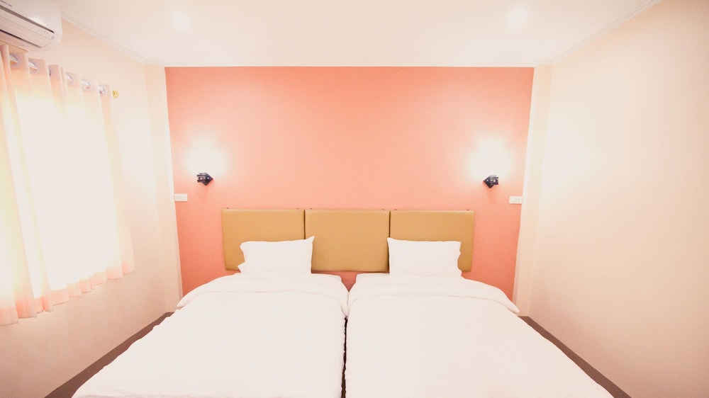 Basic Twin Room photo 3