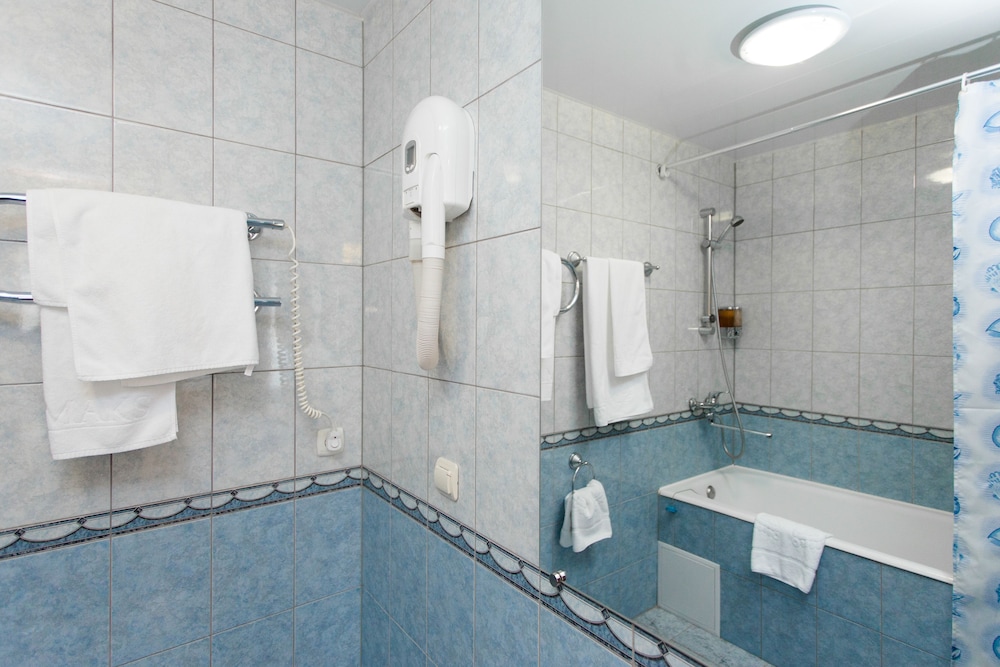 Suite, 1 Bedroom photo 2