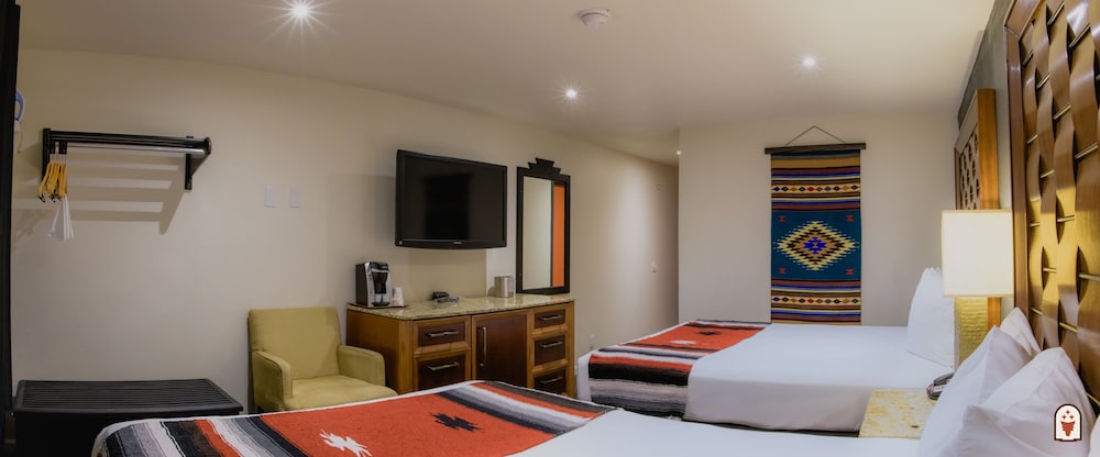 Room, 2 Queen Beds, Accessible (Handicap Accessible Double Queen Room) - Photo 4