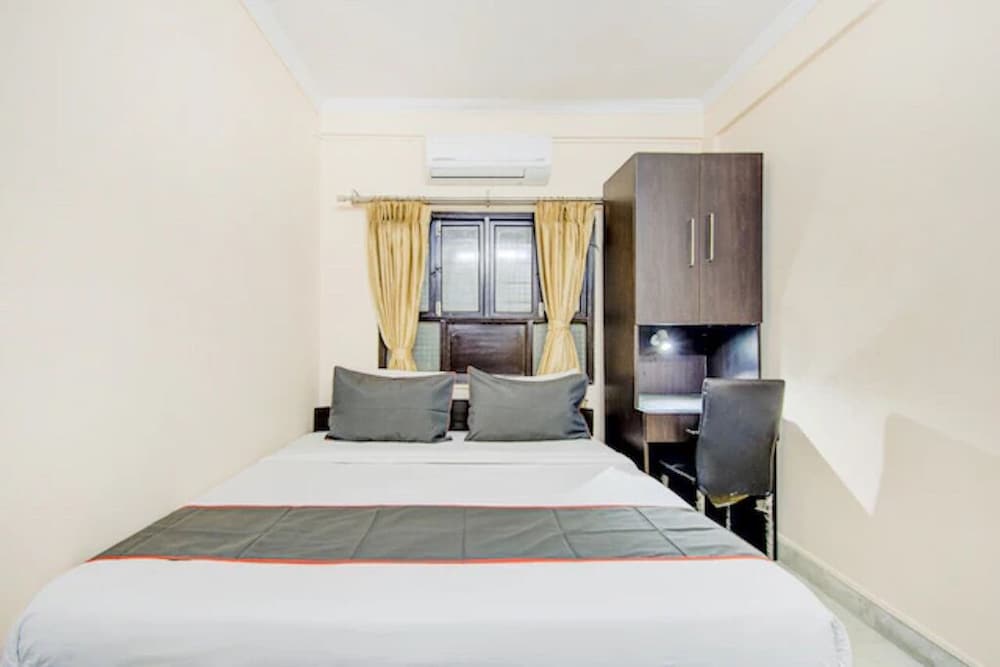 Deluxe Room - Photo 3