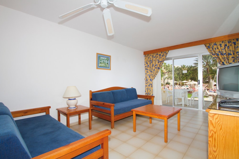 Family Room, 2 Bedrooms, Annex Building (Big)