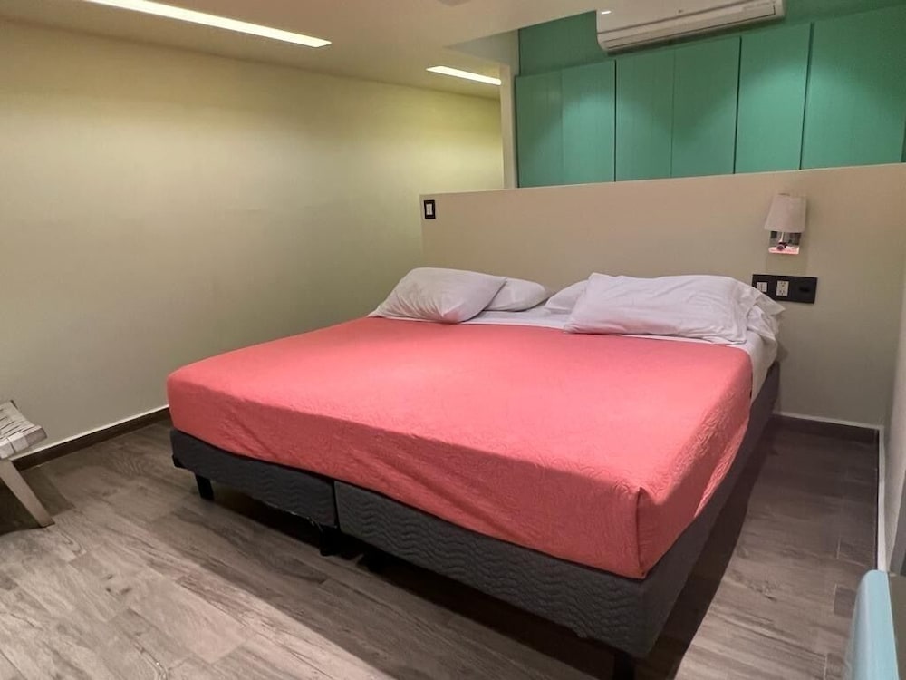 Standard Room - Photo 2