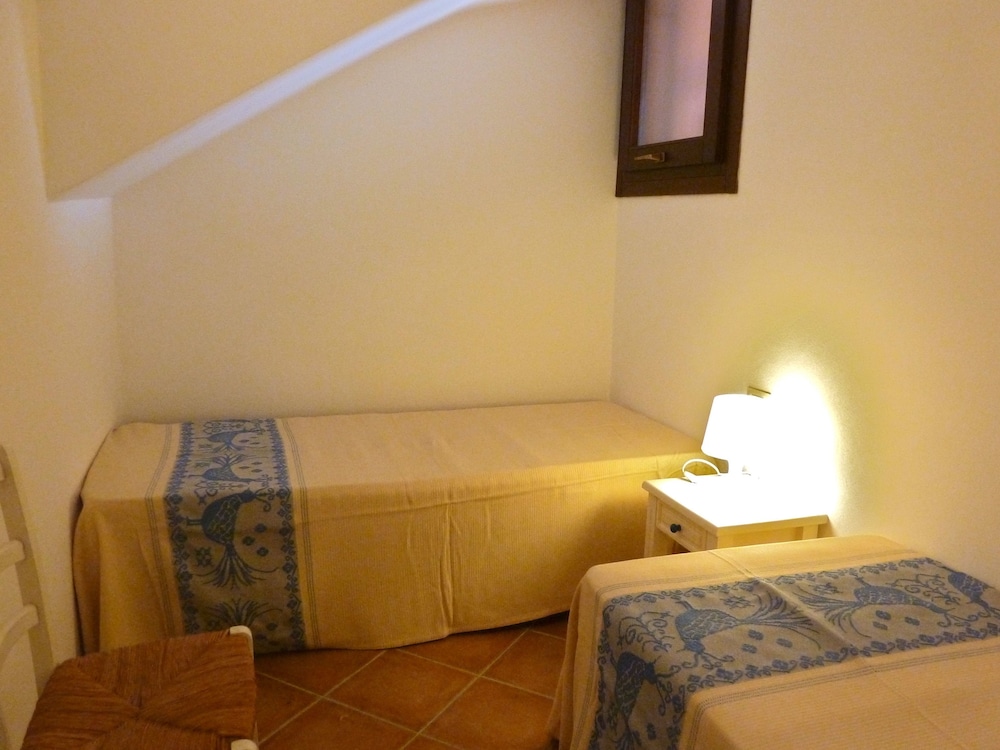 Luxury Apartment, 2 Bedrooms, Pool Access