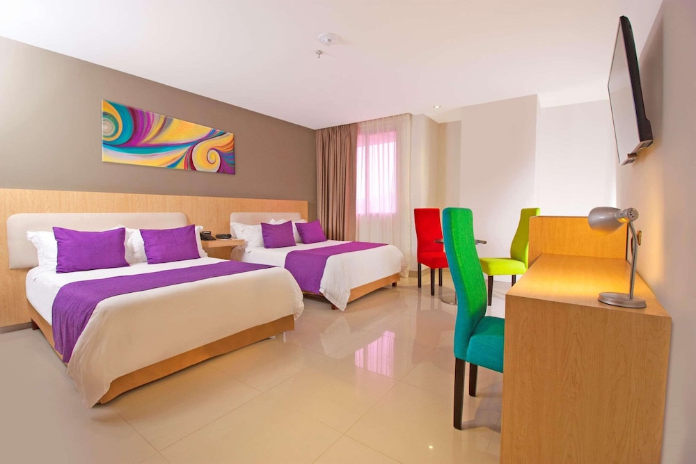 Premium Room, 2 Double Beds, Non Smoking, City View photo 1