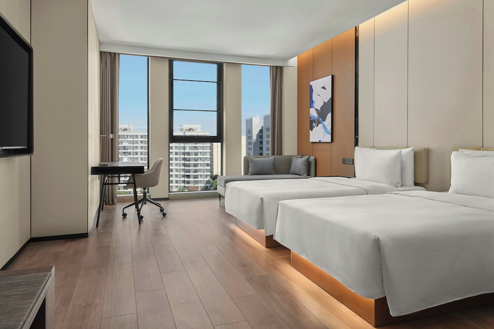 Standard Room, 2 Twin Beds, City View