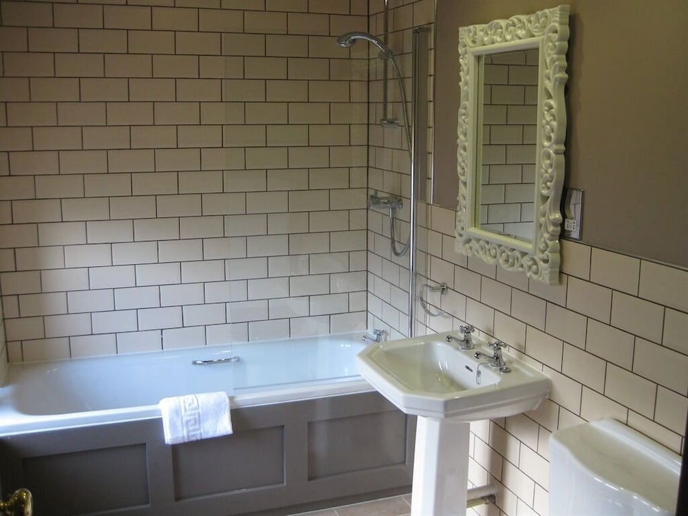 Deluxe Double Room, Ensuite photo 2