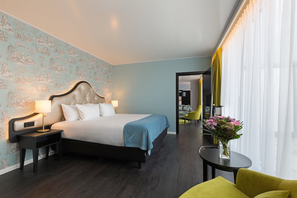 Royal Suite photo 1