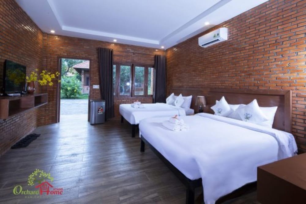 Deluxe Quadruple Room, Balcony, Garden View