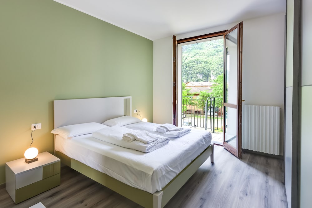 Standard Apartment, 2 Bedrooms, Beachside (Porto Letizia Milano 3)