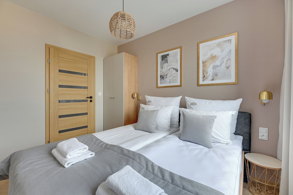 Family Apartment, 2 Bedrooms (213) - Photo 12