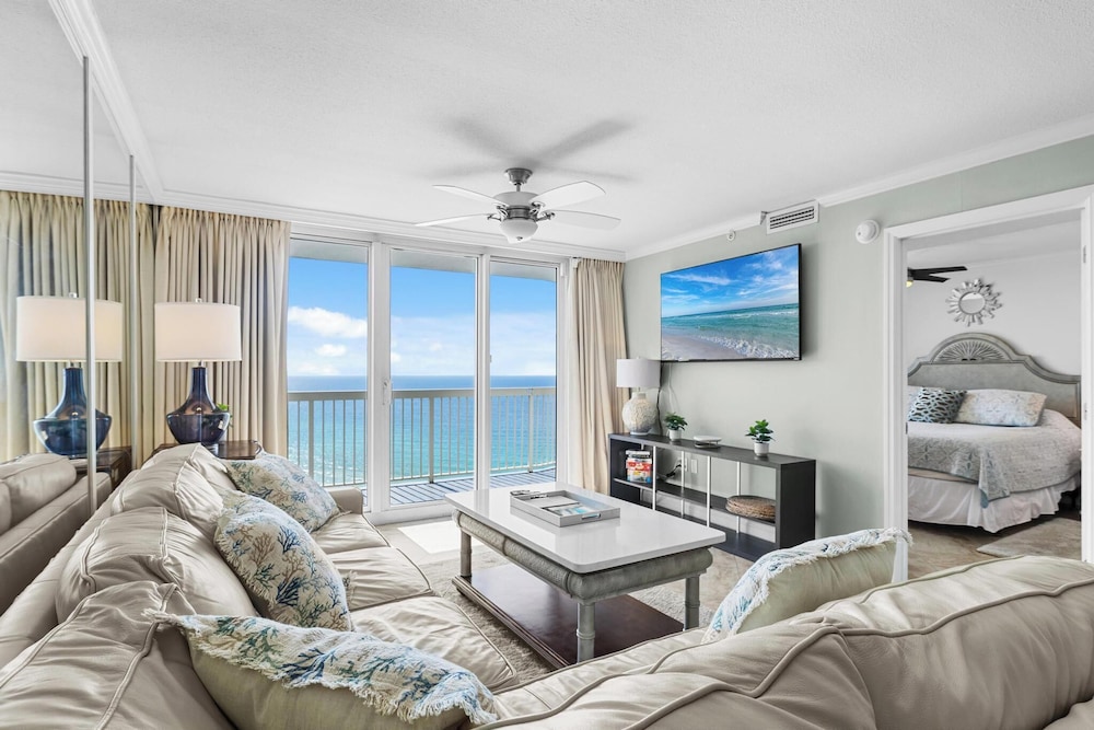 Elite Condo 2 Bedrooms 2 Bathrooms Ocean View 20th Floor photo 1