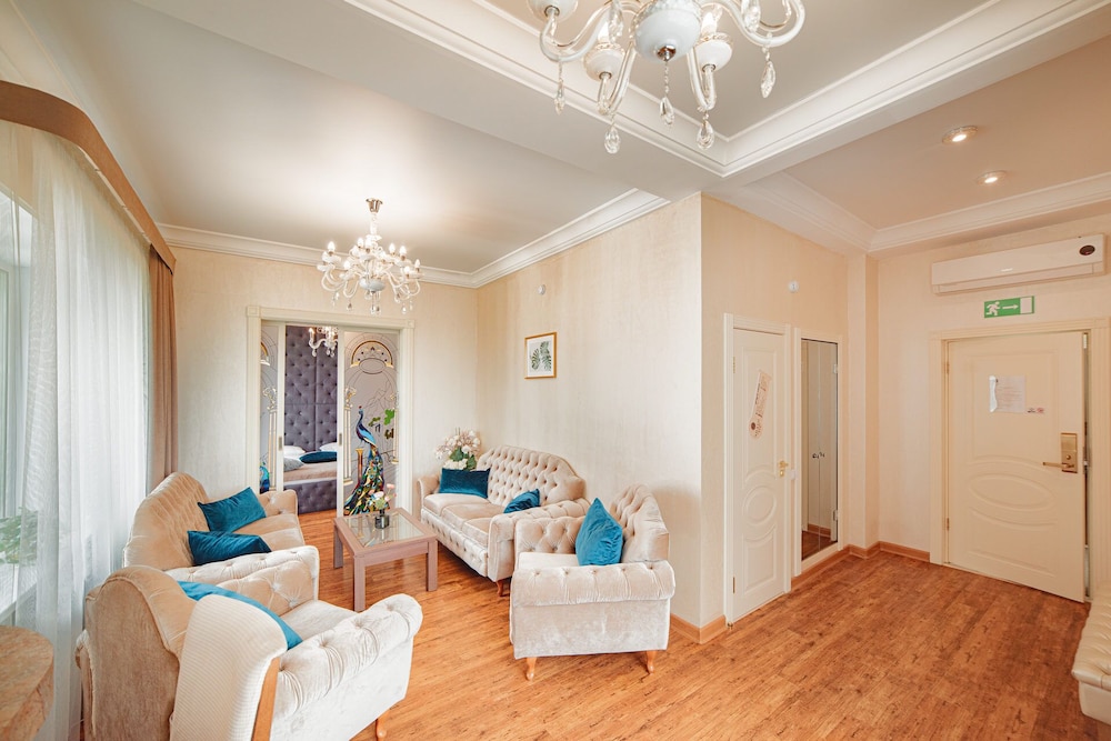 Suite, 1 Double Bed photo 2