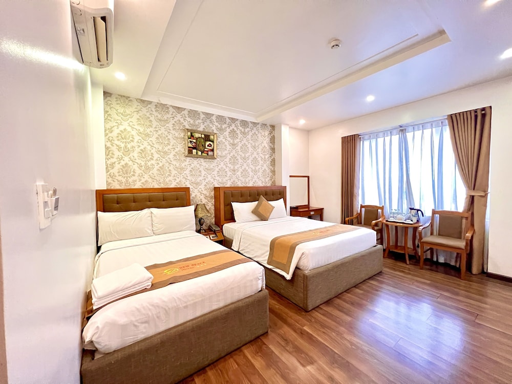 Family Room, 2 Double beds, City View