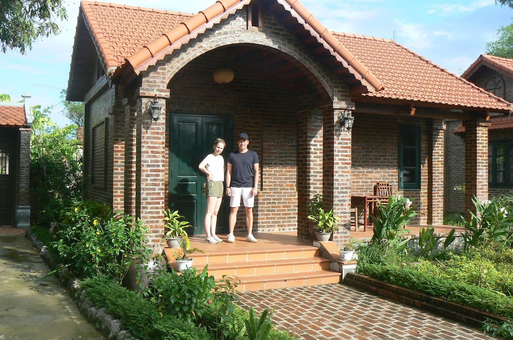 Deluxe Bungalow with water view photo 2