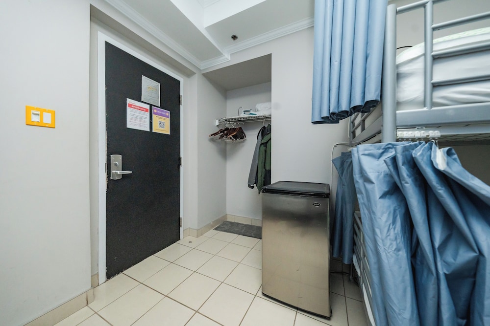 Private 8-Bed Dorm