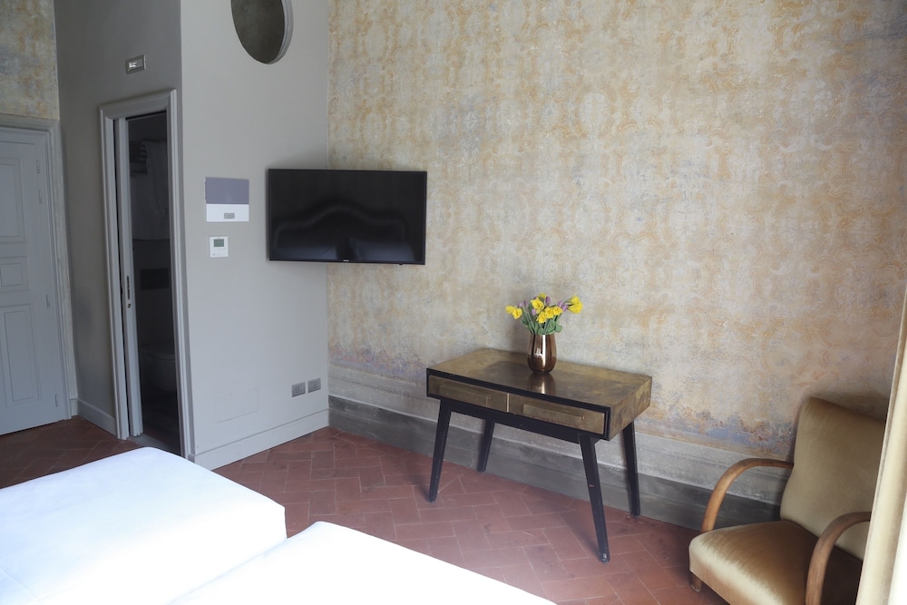 Double Or Twin Room, Garden View (Vasari), photo 6