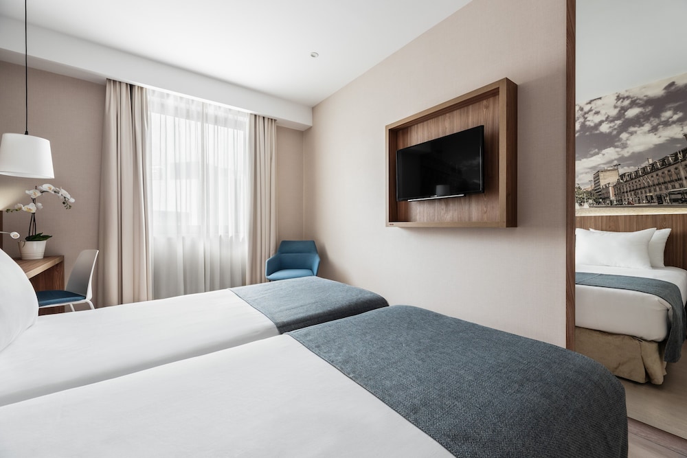 Double Room - Photo 9