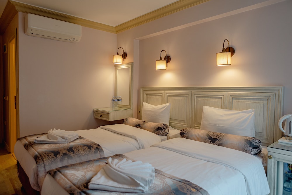 Standard Twin Room, Non Smoking photo 3