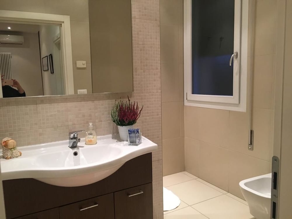 Double Room, Shared Bathroom photo 2