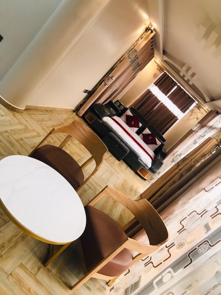 Executive Room, 1 King Bed, Non Smoking photo 2