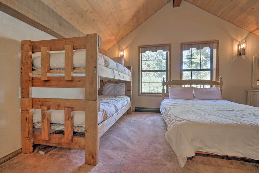 House (4 Bedrooms) photo 2