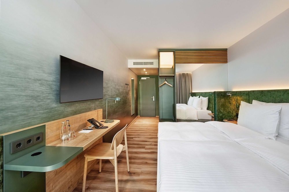 H+ Hotel Frankfurt Eschborn Room 6