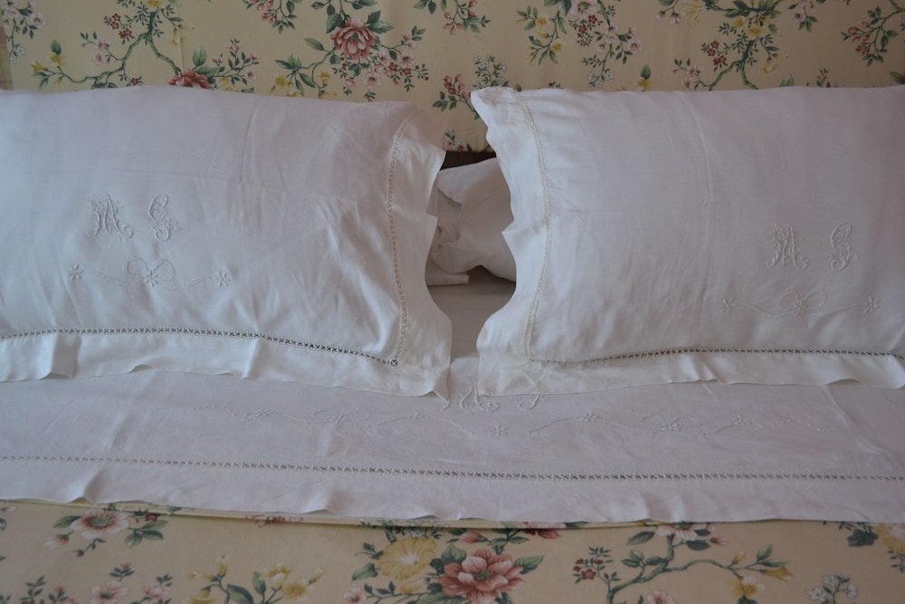 Double Or Twin Room, 1 Queen Bed photo 2