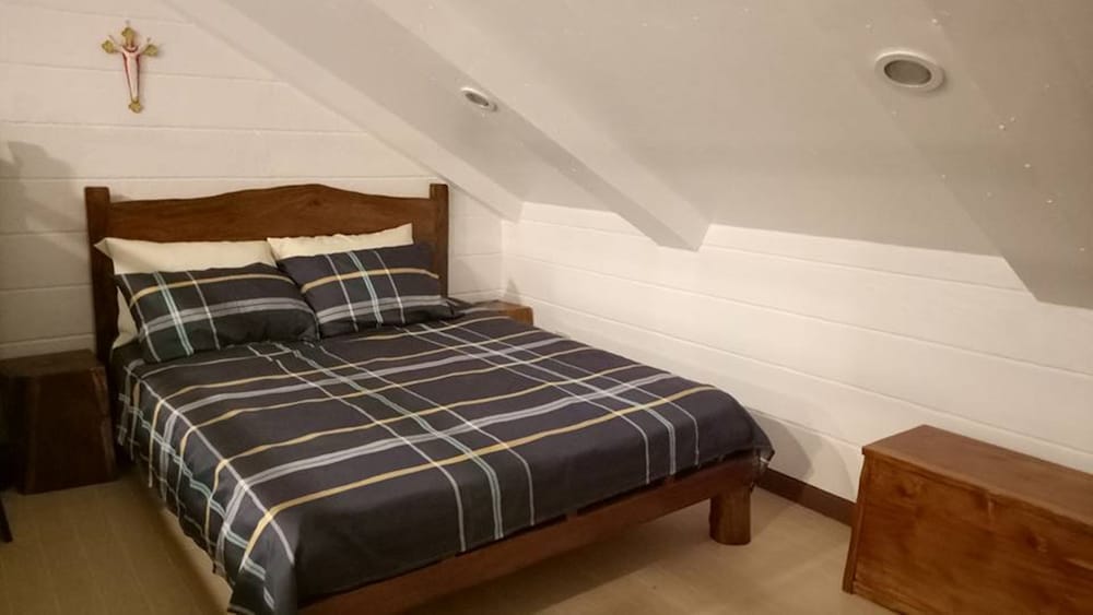 3 Bedroom House photo 2