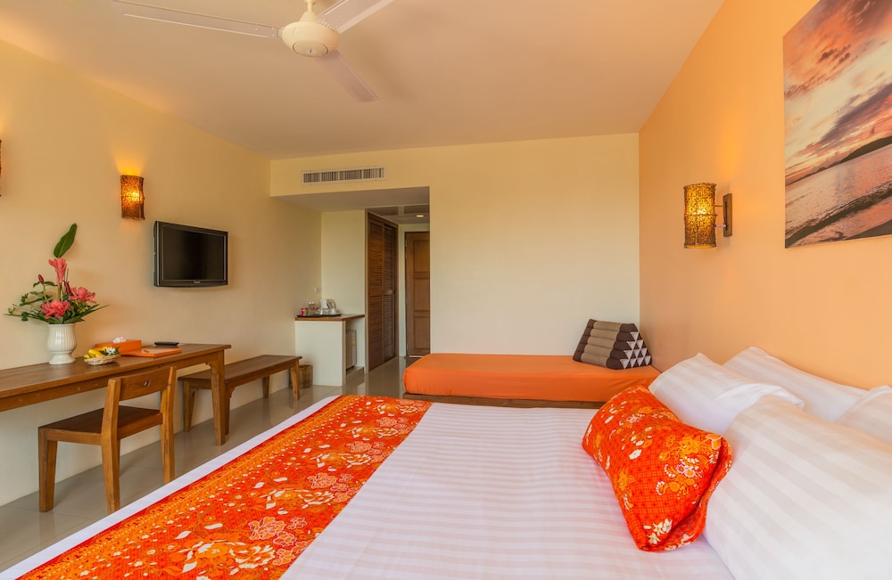 Deluxe Room - Photo 1