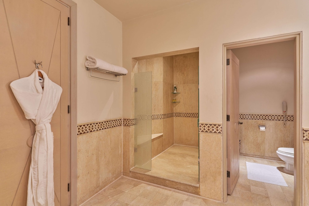 Presidential Suite photo 3