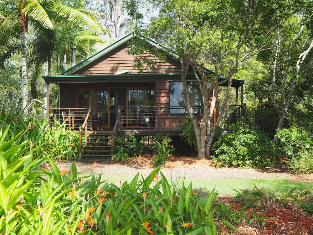 Traditional Cottage, 2 Bedrooms, Jetted Tub, Garden View