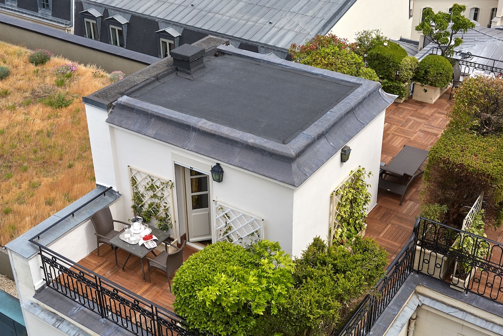 Suite Parisienne Terrasse Tour Eiffel – Arc de Triomphe