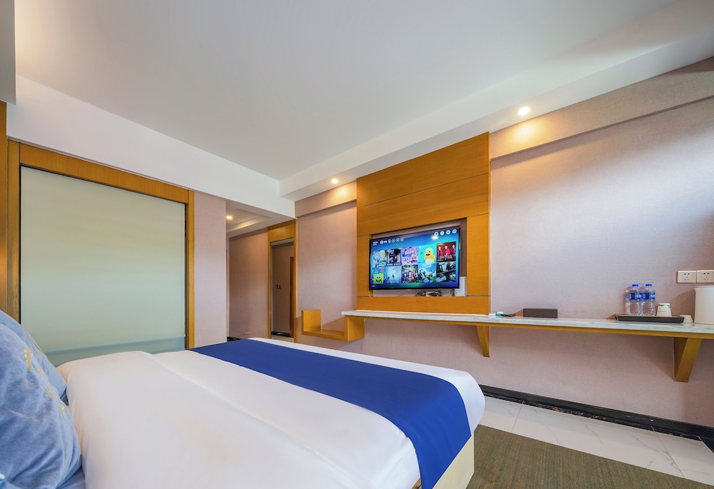 Superior Double Room, 1 King Bed, Non Smoking photo 2
