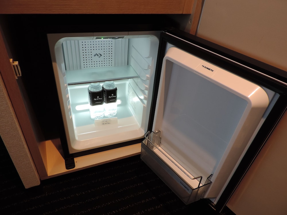 Economy Triple Room, Non Smoking, Town View - Photo 4
