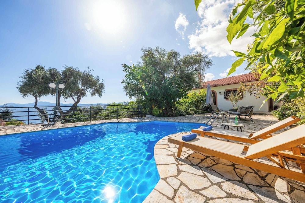 Villa (2 Bedrooms)