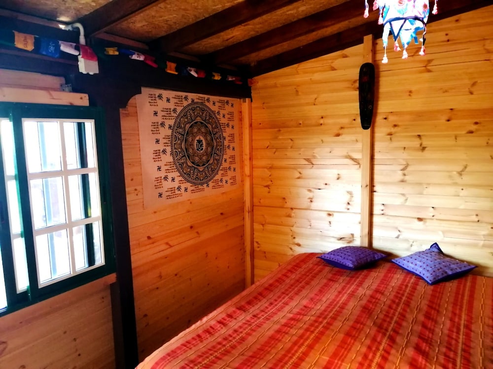 Basic Double Room photo 2
