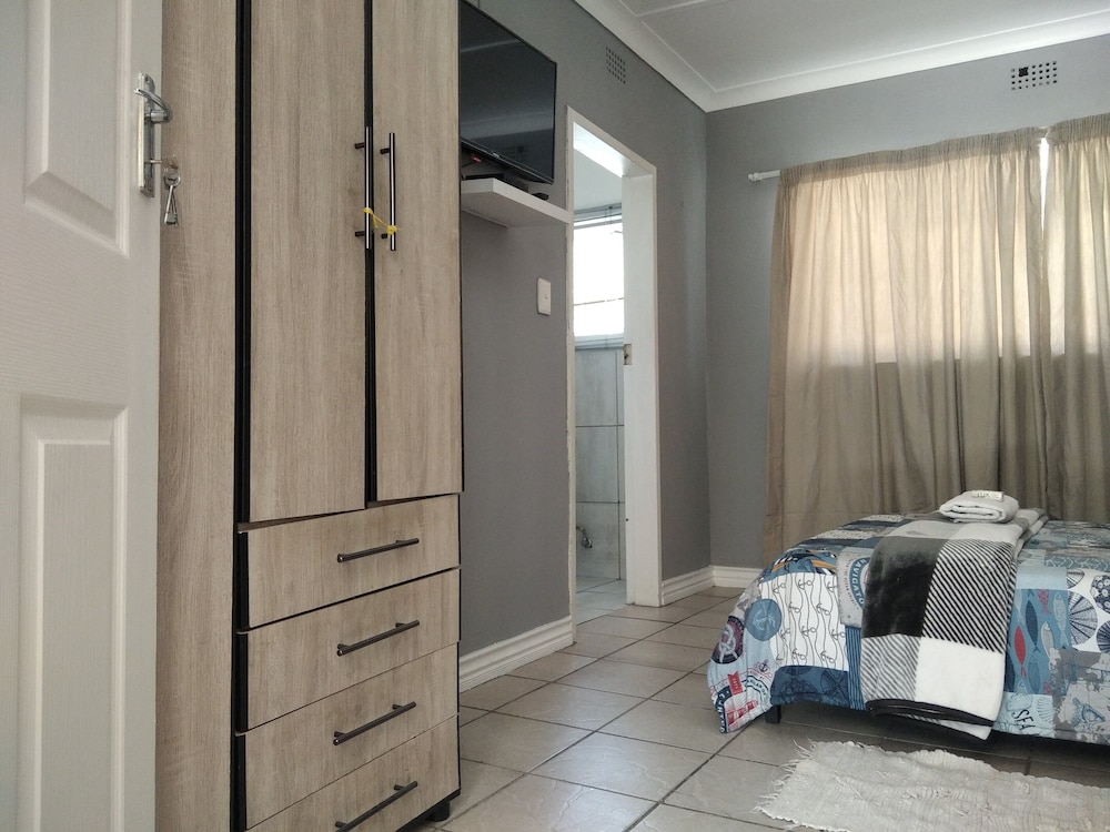 Standard Double Room (Kenna) photo 3