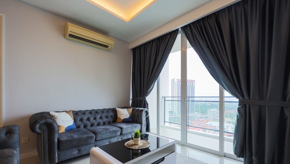 Presidential Suite, 3 Bedrooms, Balcony photo 2