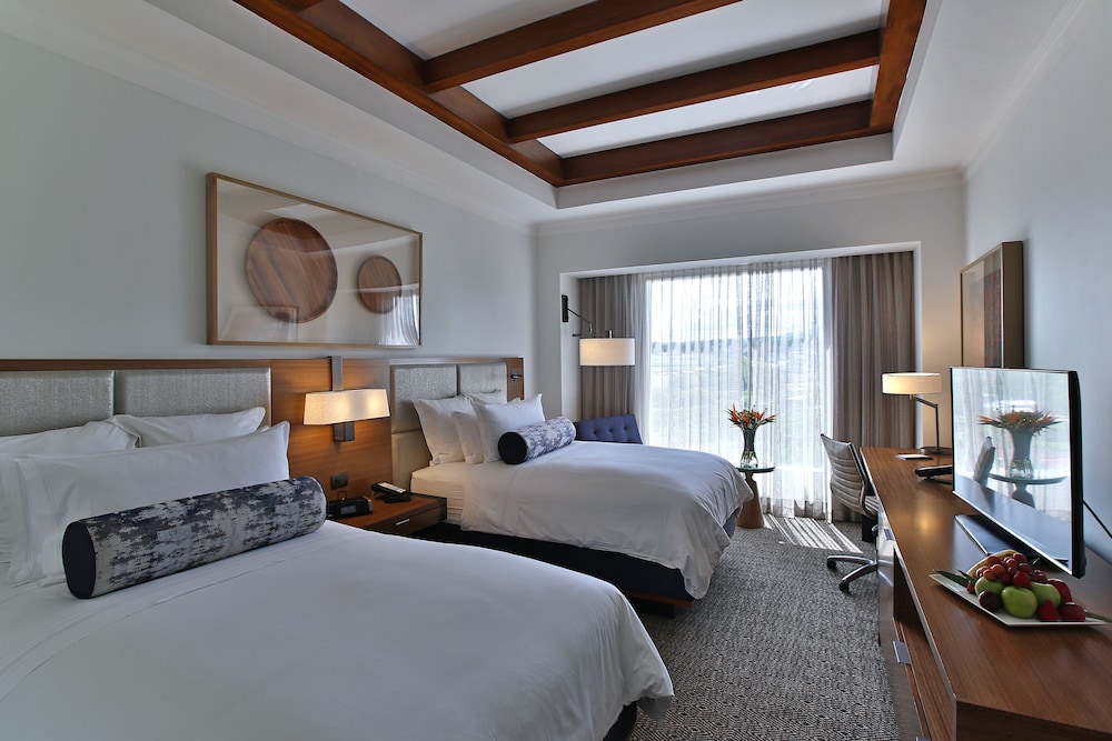Classic Room, 2 Double Beds, Lake View - Photo 2