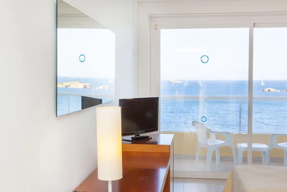 Superior Double Room, Ocean View - Photo 2