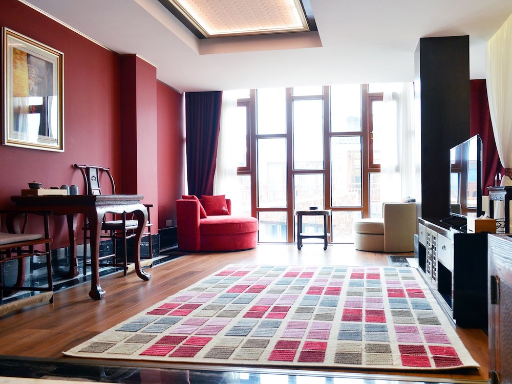 Deluxe Double Room (A)