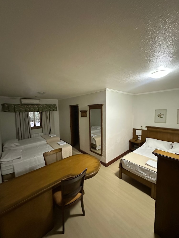 Deluxe Quadruple Room, Mountain View