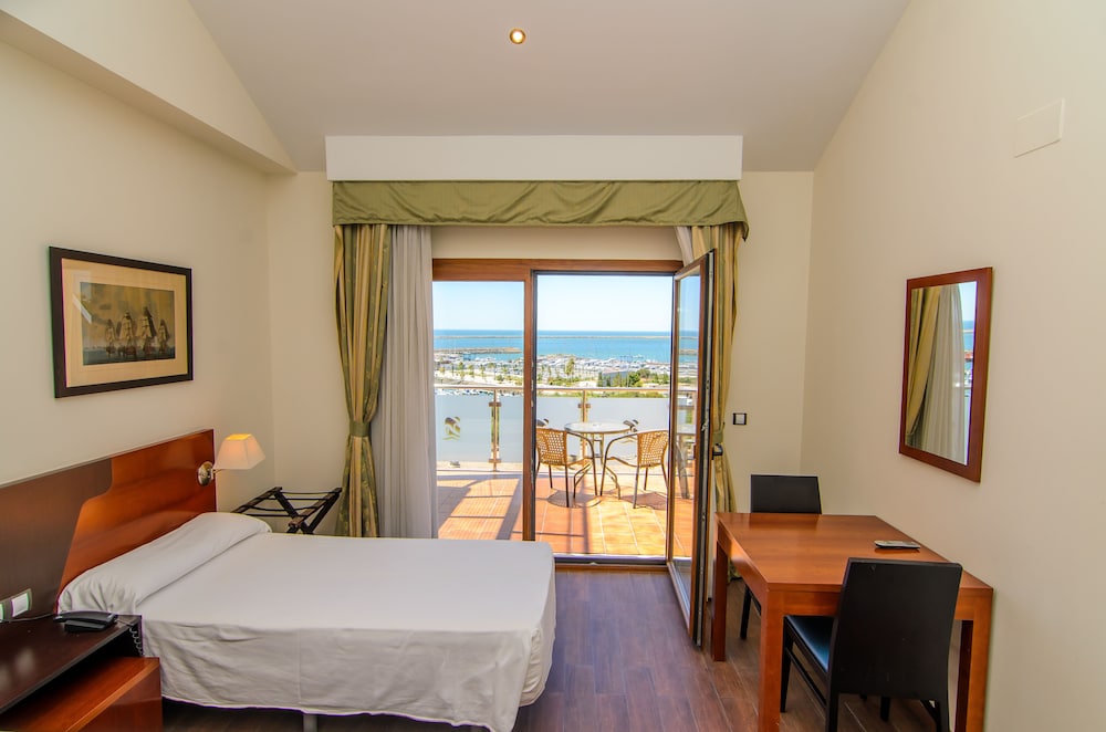 Standard Double Room - Photo 3